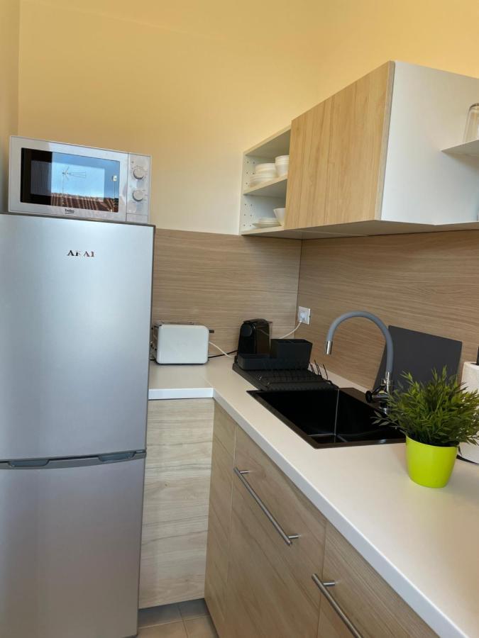 Beachfront Rooms مارينا دي راغوزا المظهر الخارجي الصورة